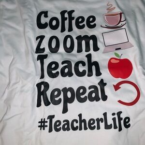 Large women’s graphic tee